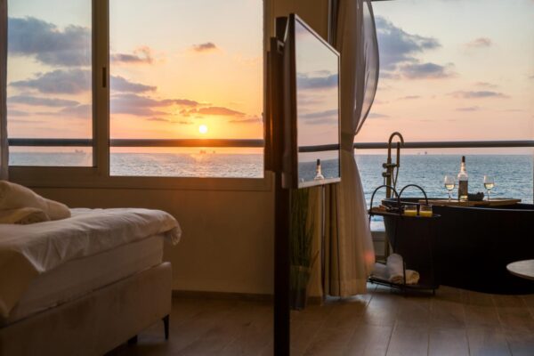 בריזה מול הים