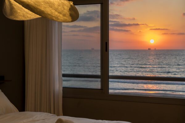 בריזה מול הים