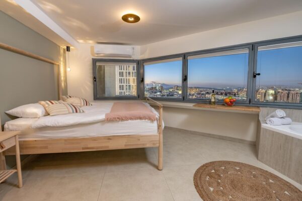 הסוויטה על השוק