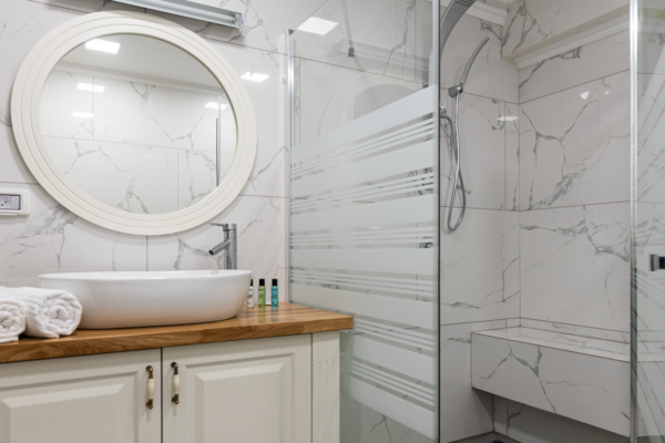 פנינה מול הים