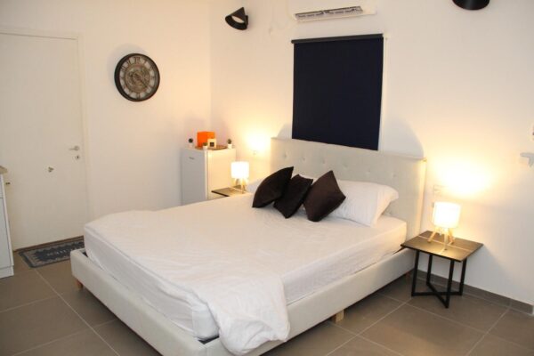 שם הורד תל מונד