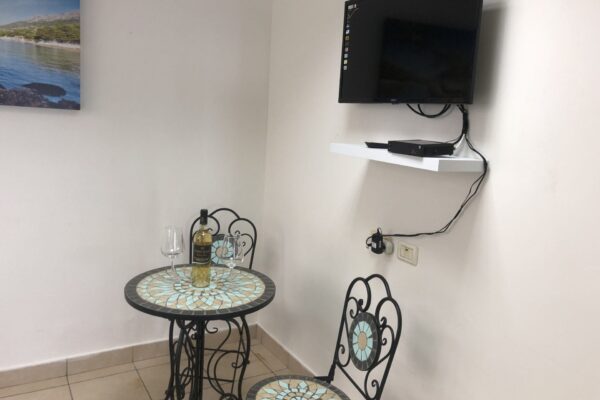 חדר להשכרה מול נופי החוף בבת ים