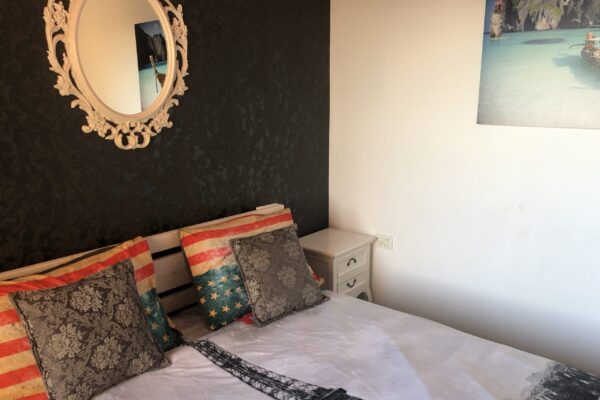 מסתור רומנטי בזכרון יעקב