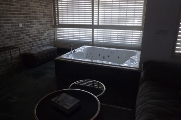 חוויה אינטימית על הים