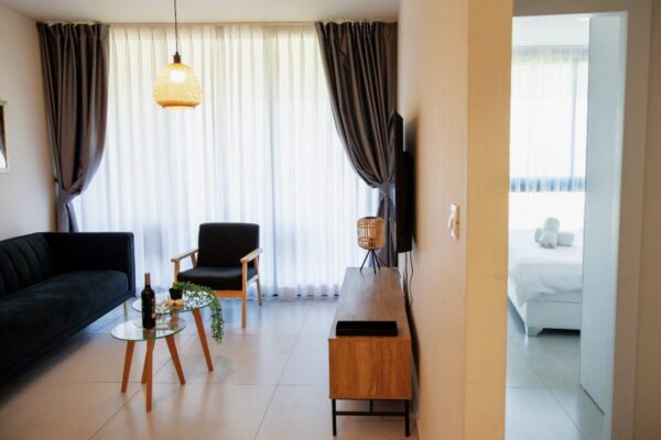 שלווה יוקרתית בקיסריה