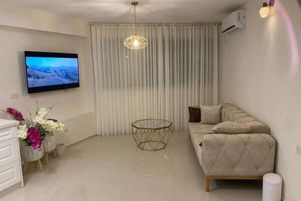 חדר אינטימי להשכרה לפי שעה בפרדס חנה כרכור