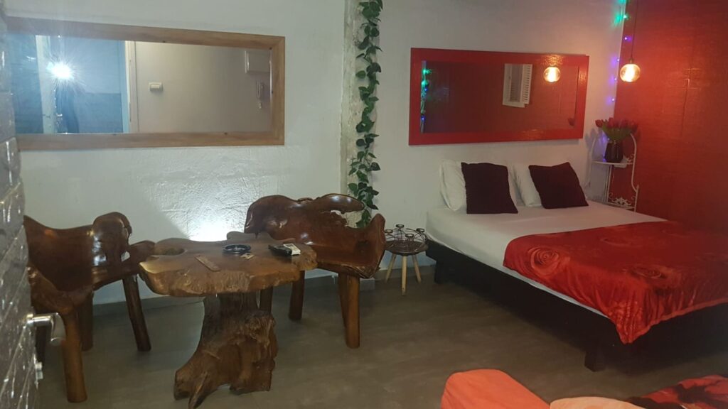 מקום מפלט שלו בבת ים