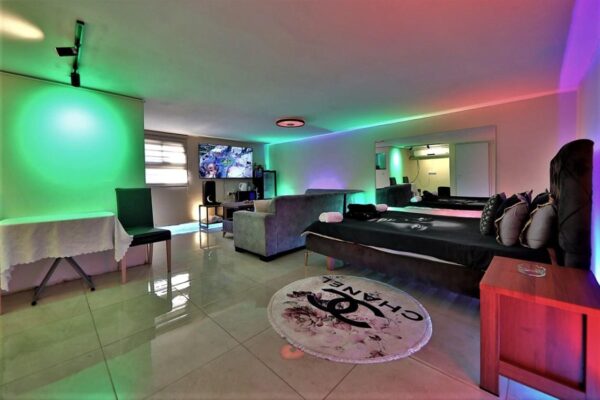 אכסניית פניקס בחיפה