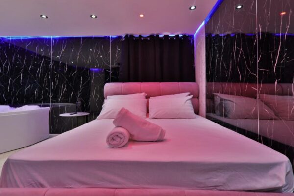 סוויטות מוריה – חווית אירוח זוגית בחיפה